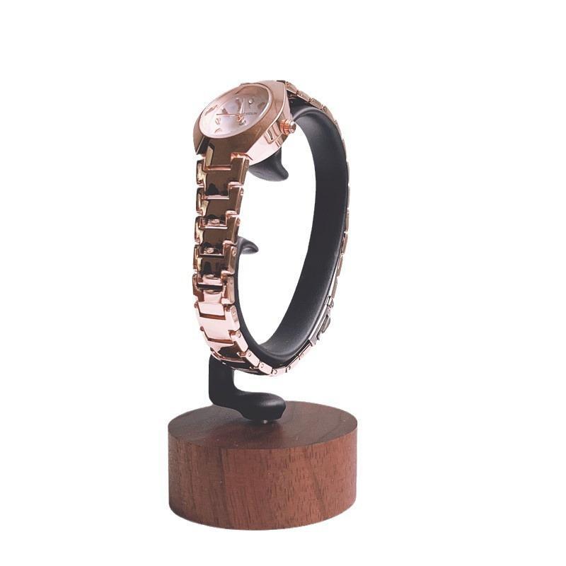 Soporte de madera en forma de  - Jewelry And Watches Inc reseña y precio